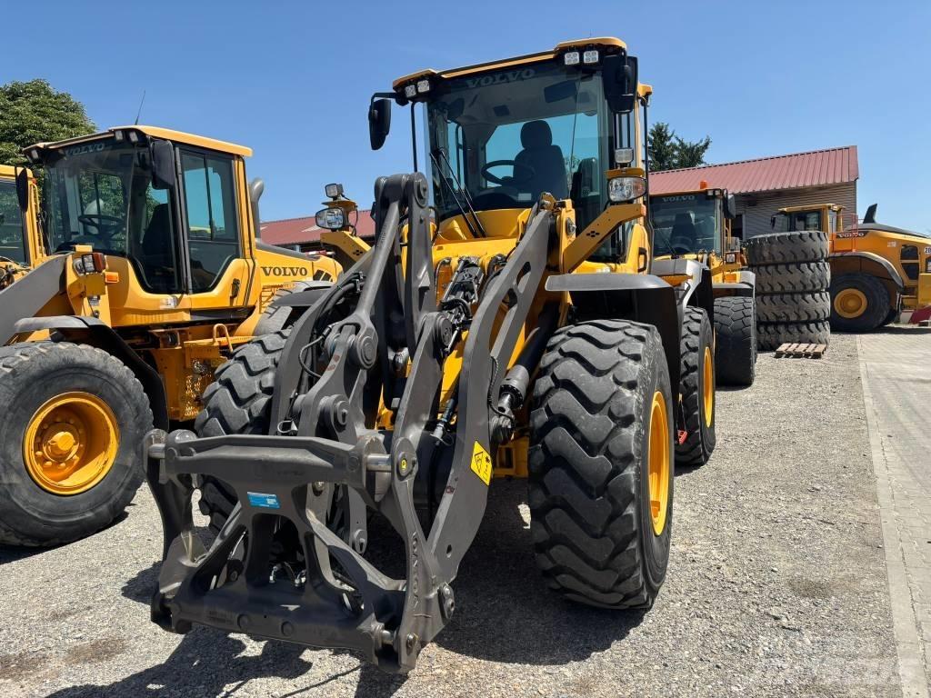 Volvo Radlader L70H Gumikerekes homlokrakodók