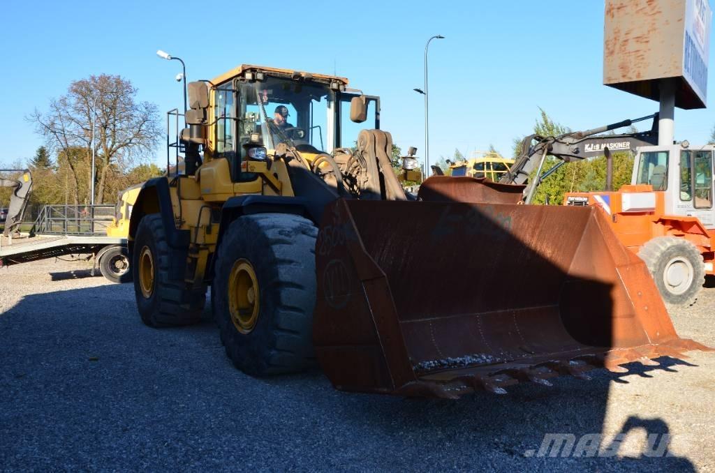 Volvo Penta L180G Gumikerekes homlokrakodók