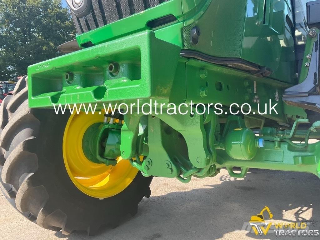John Deere 6130 R Traktorok