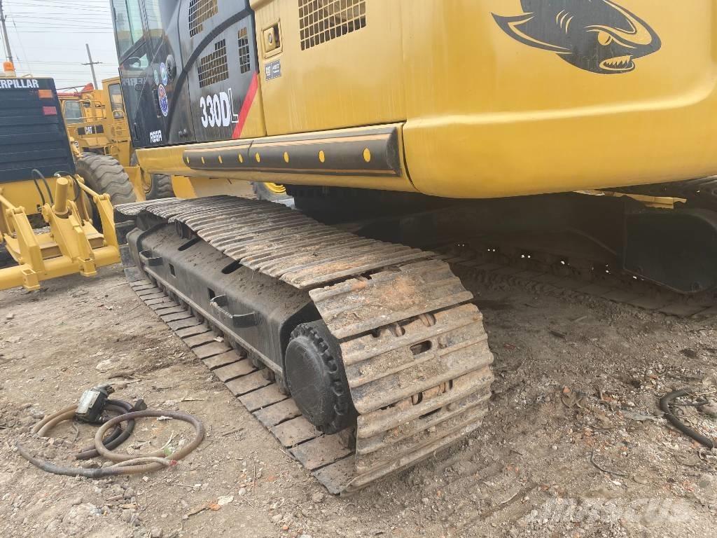 CAT 330 D Lánctalpas kotrók