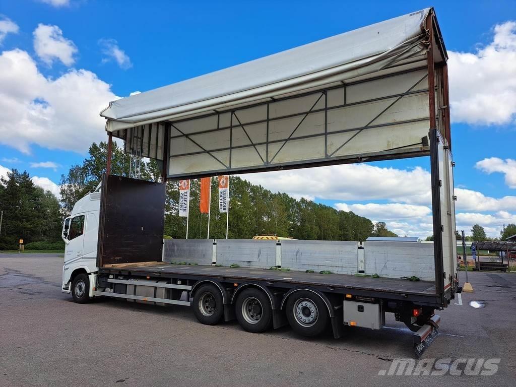 Volvo FH Platós / Ponyvás teherautók
