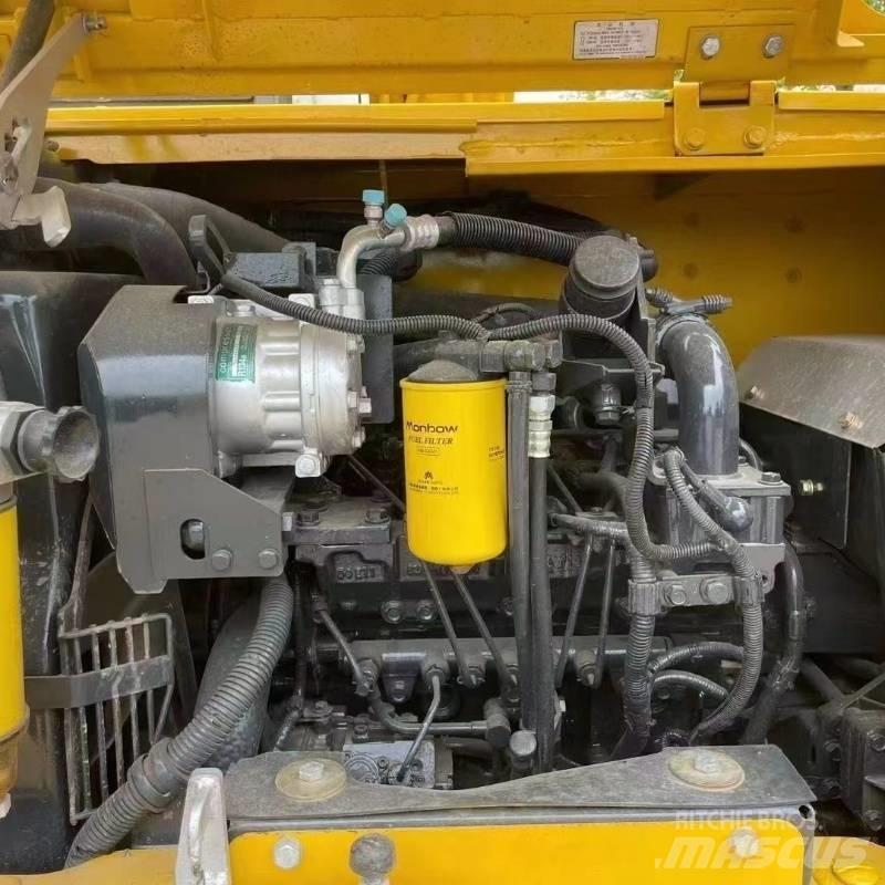 Komatsu PC70 Lánctalpas kotrók