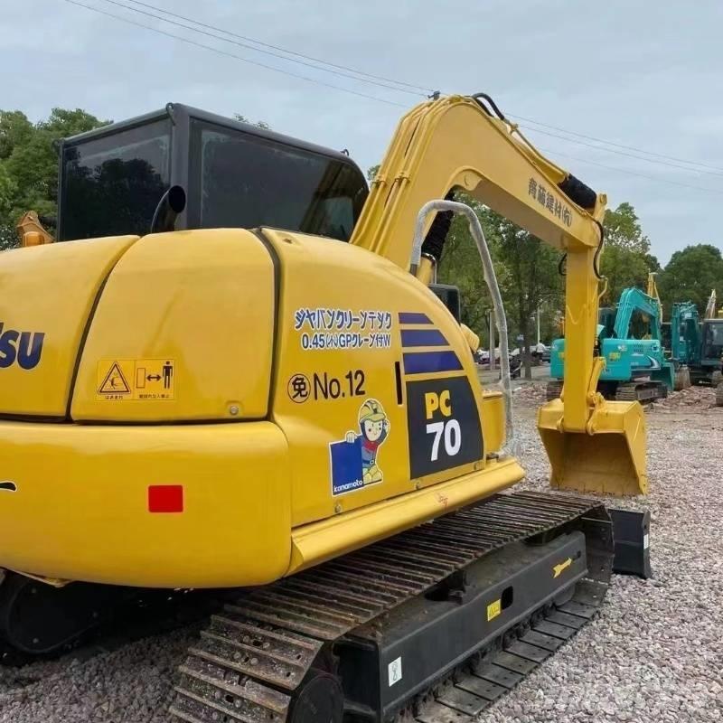 Komatsu PC70 Lánctalpas kotrók