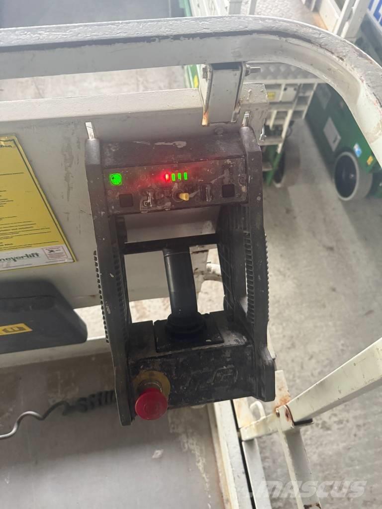 JLG 2646 ES Ollós emelők