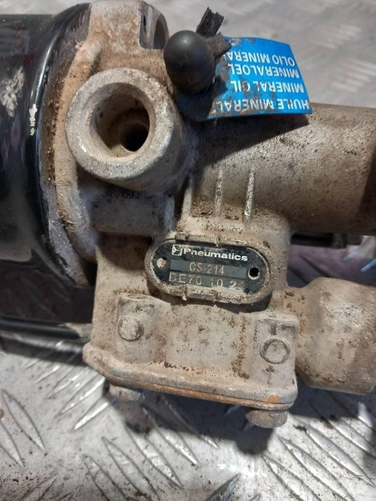 MAN TGM  85417226027 Motorok