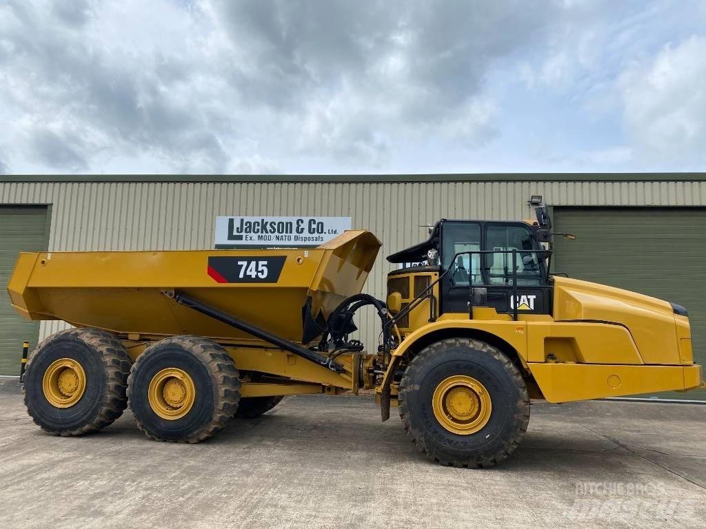 CAT 745 C Csuklósdömperek