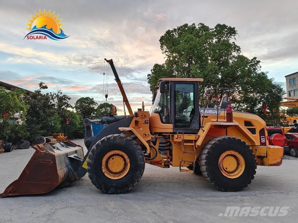 Volvo L 120 Gumikerekes homlokrakodók
