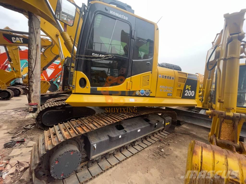 Komatsu PC 200-8 Lánctalpas kotrók