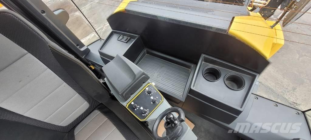 Bomag BW 174 AP-5 AM Ikerdobos hengerek