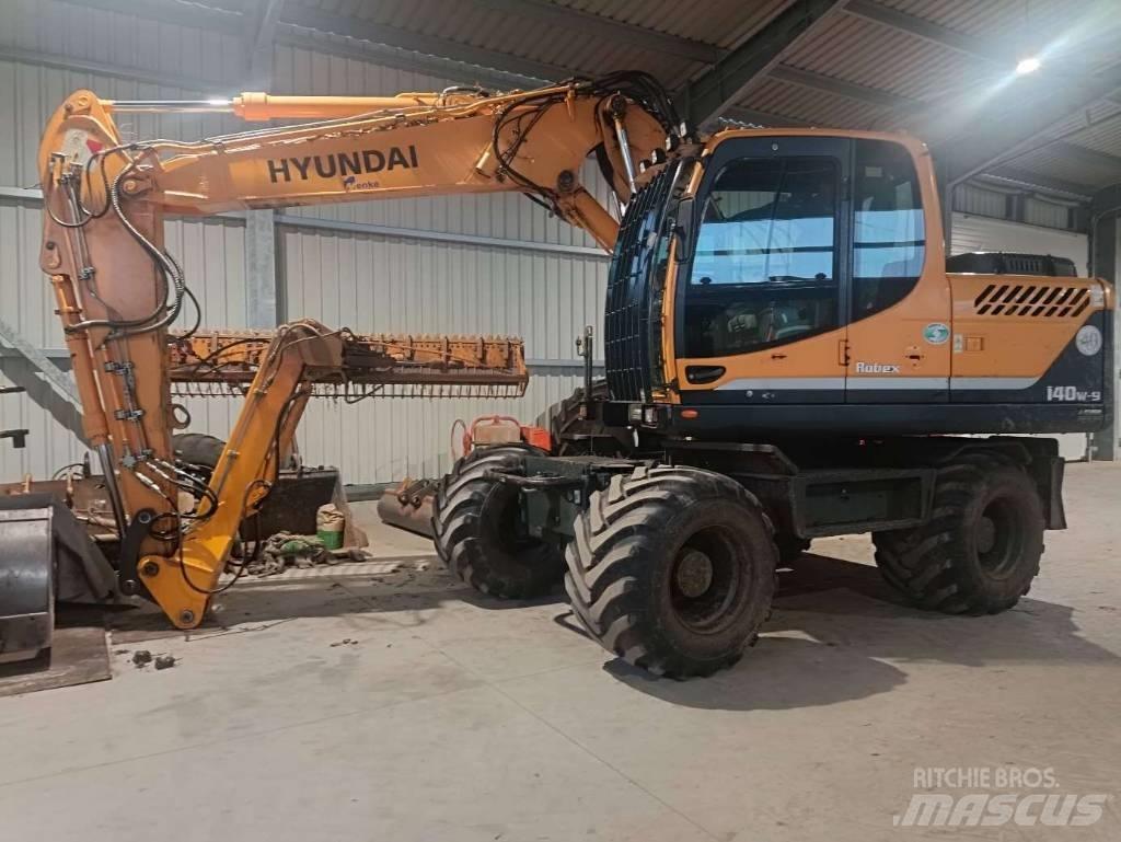 Hyundai RW140-9A Gumikerekes kotrók
