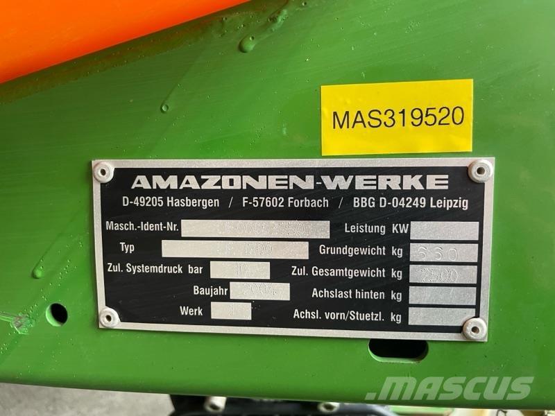 Amazone UF 1200 Vontatott trágyaszórók