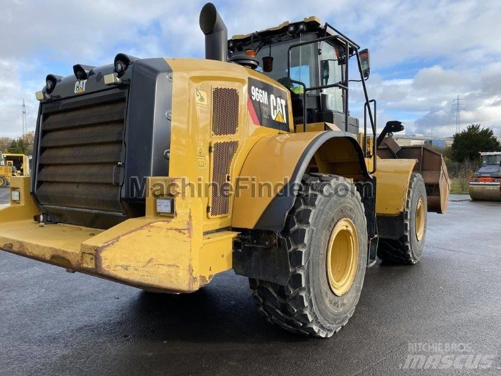 CAT 966 M XE Gumikerekes homlokrakodók