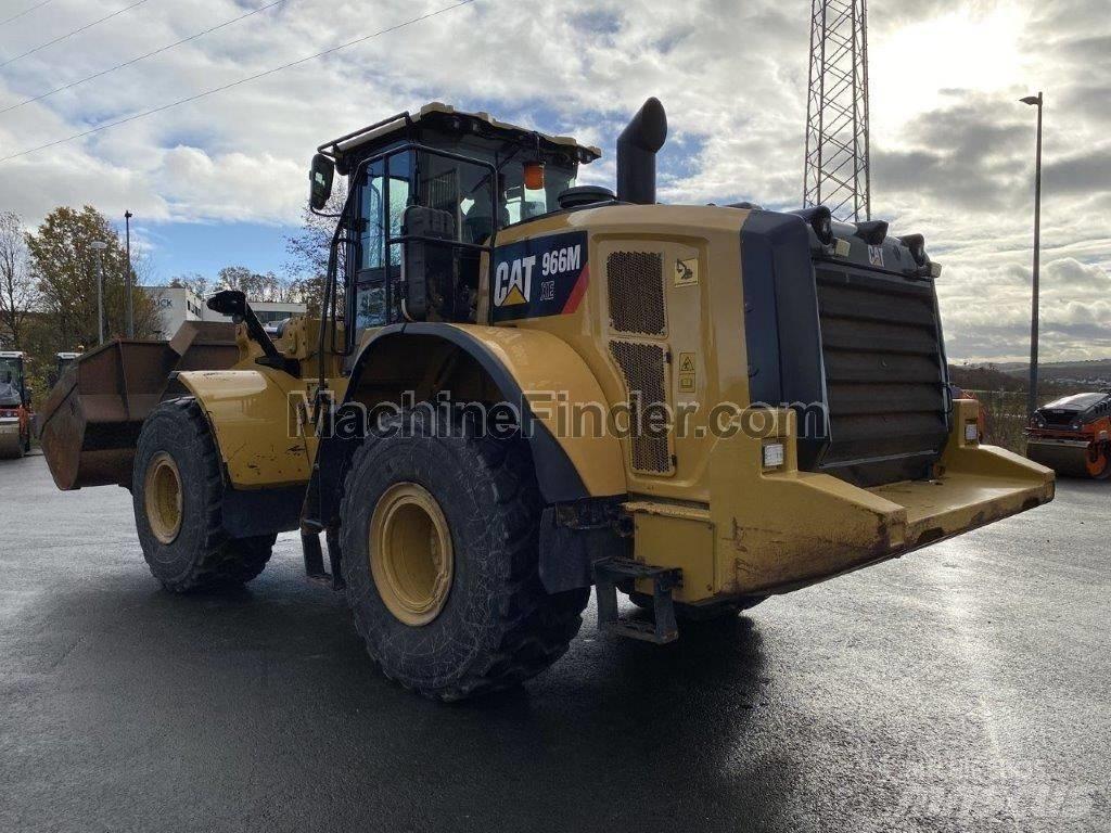 CAT 966 M XE Gumikerekes homlokrakodók