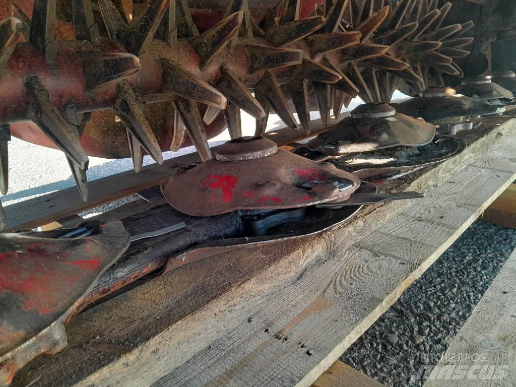 Lely 320 FC Öntöző Kaszák