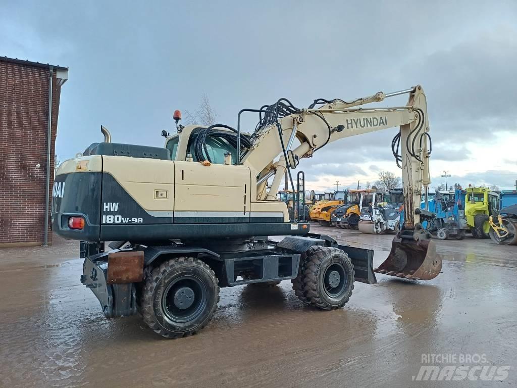 Hyundai HW 180 - 9A Gumikerekes kotrók