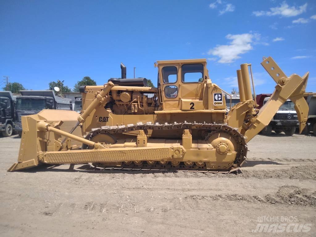 CAT D9H Dózerek