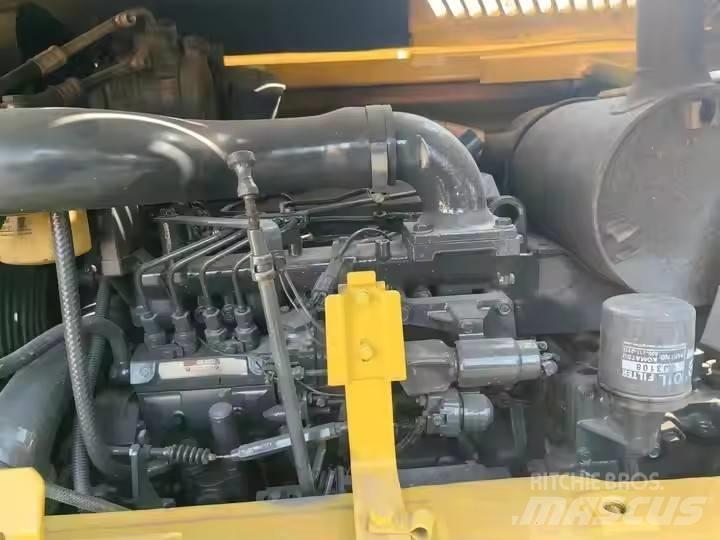 Komatsu PC60 Lánctalpas kotrók