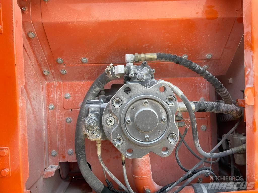 Doosan DX 260 Lánctalpas kotrók