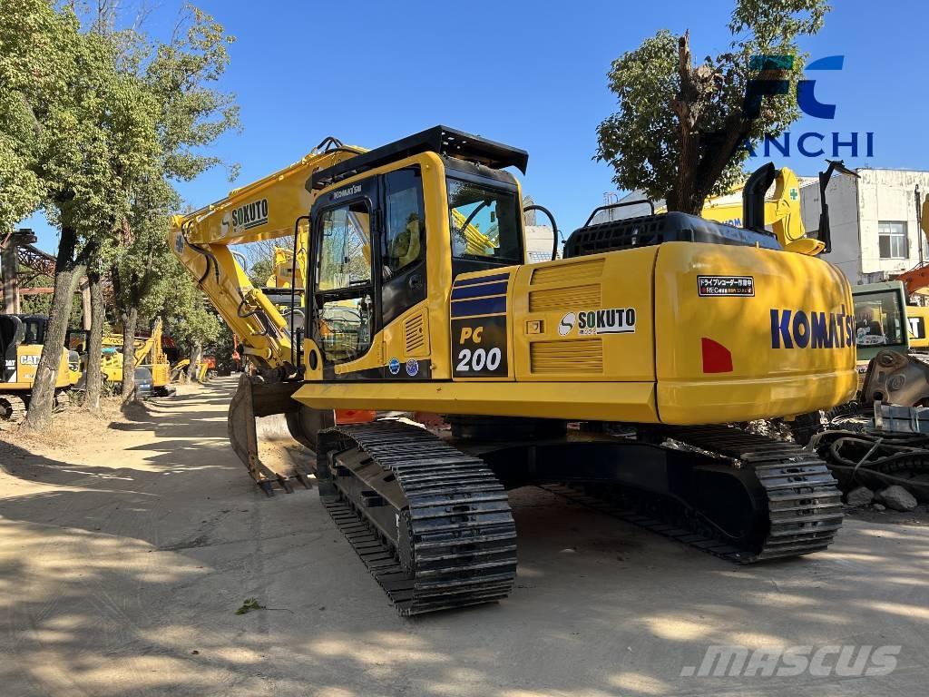 Komatsu PC 200 Lánctalpas kotrók