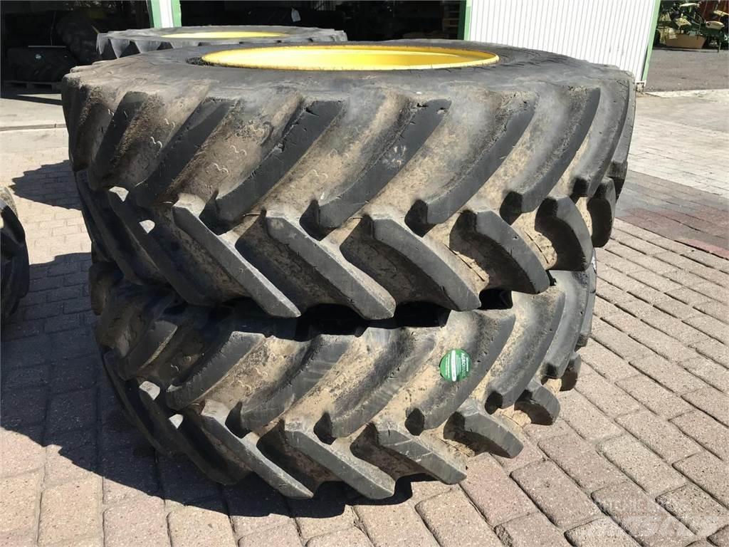 BKT 650/85R42 Gumiabroncsok, kerekek és felnik