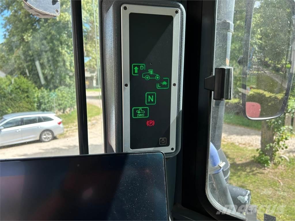 Kirovets K 743 Traktorok