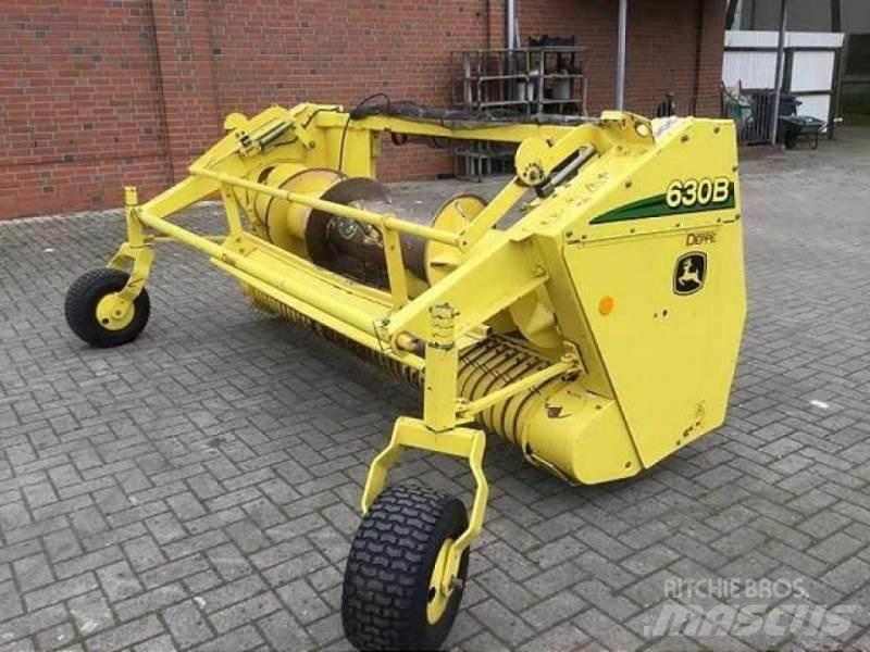 John Deere 630 B Kombájn tartozékok