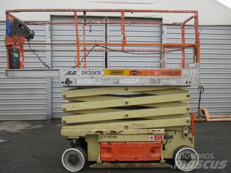 JLG 2630 ES Ollós emelők