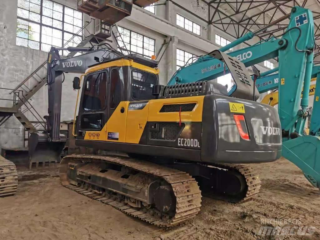 Volvo EC200D Lánctalpas kotrók