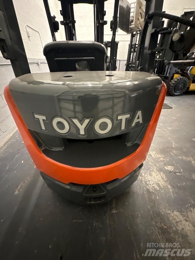 Toyota 8 FG CU 25 Targoncák-Egyéb