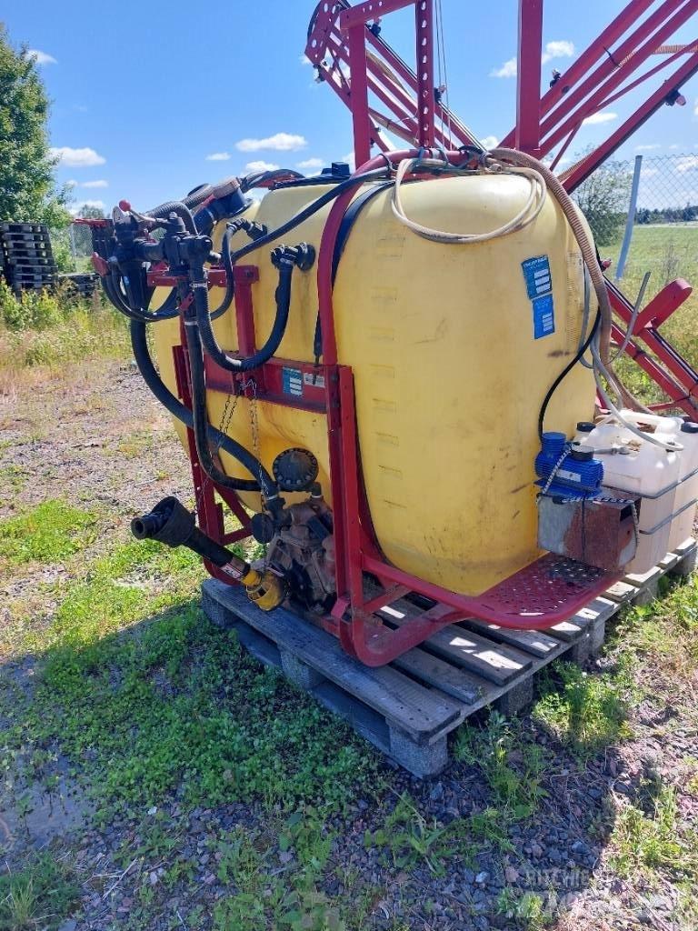 Hardi NK 800/12m Rögzített trágyaszórók