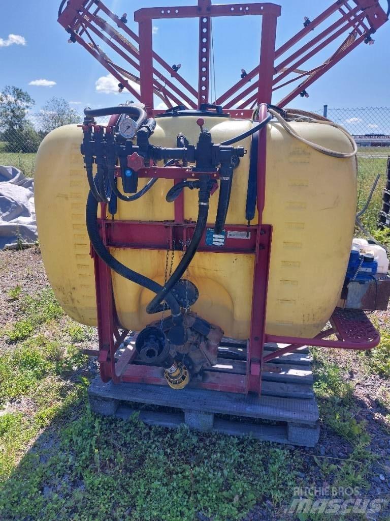 Hardi NK 800/12m Rögzített trágyaszórók