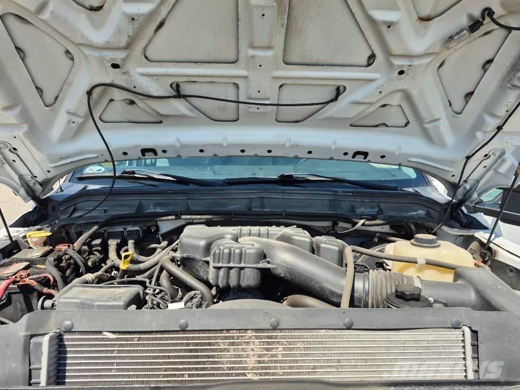 Ford F 250 Kis teherszállító/Platós kocsi