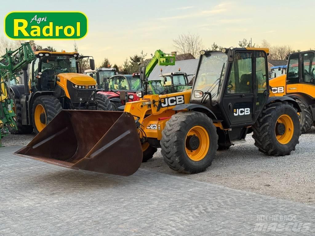 JCB 526-56 Agri Teleszkópos gumikerekes rakodók