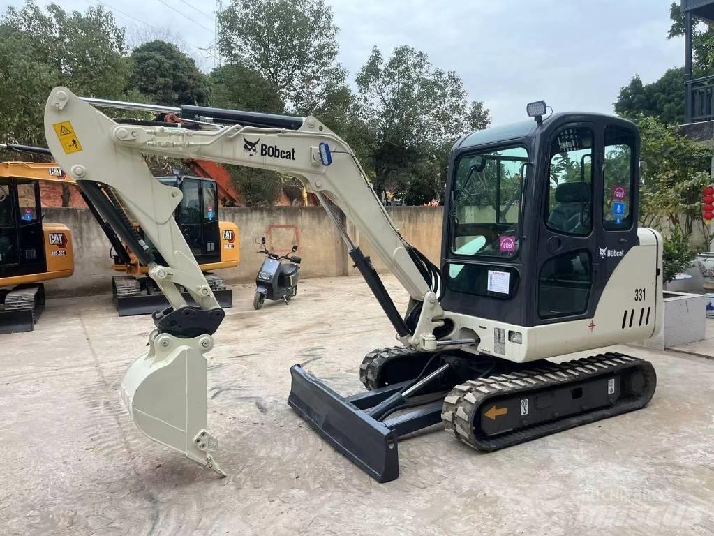 Bobcat 331 Mini kotrók < 7t