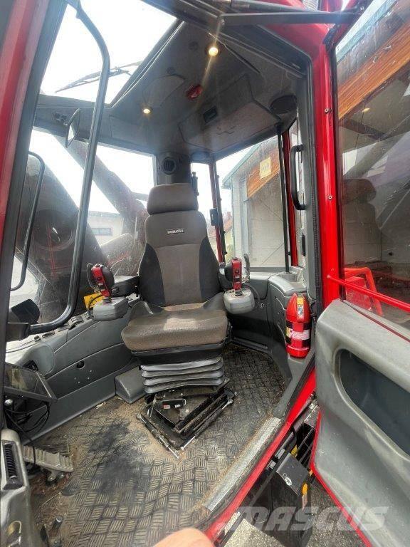 Komatsu 931.1 Betakarítók