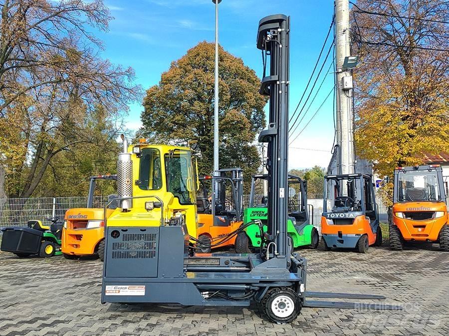 Combilift C4000 Tolóoszlopos négyutas targonca