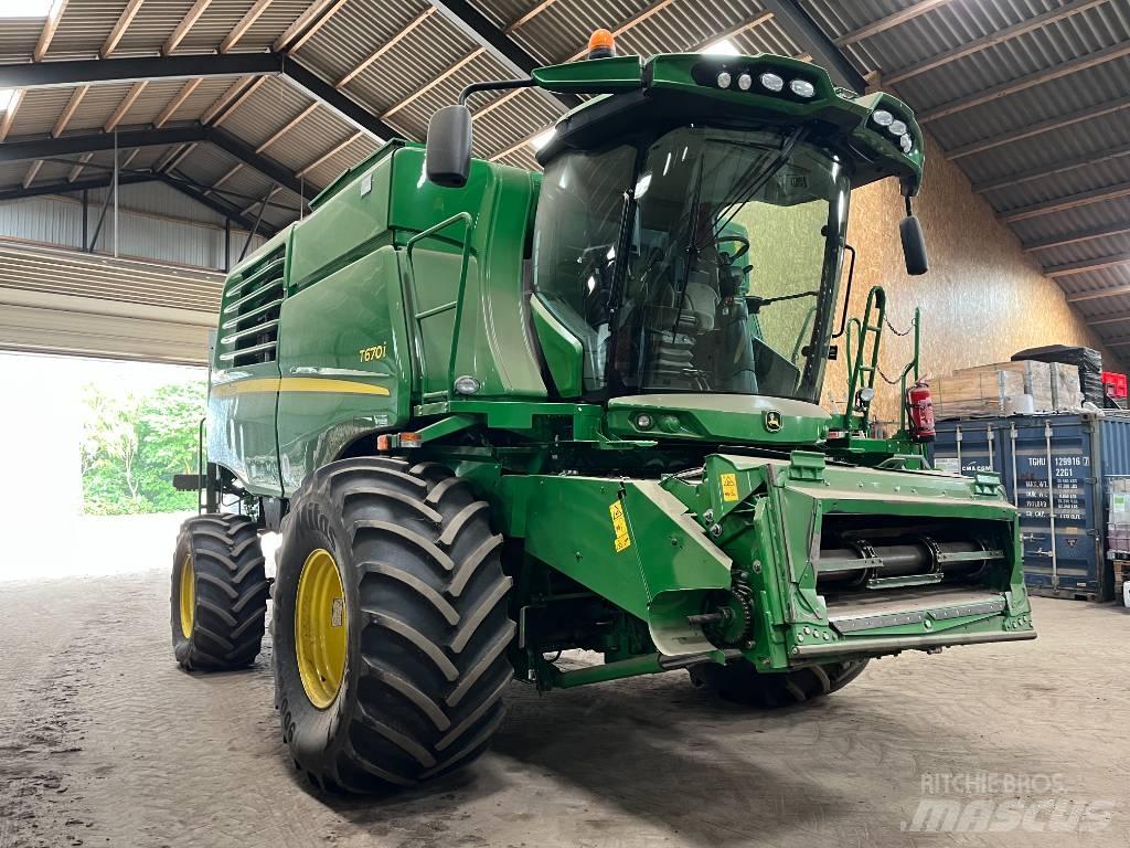 John Deere T670 Kombájnok