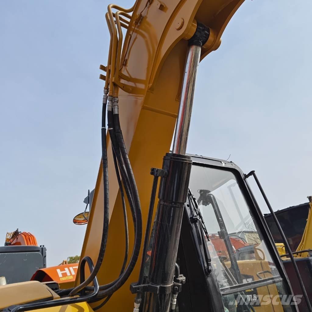 CAT 308 D Közepes (midi) kotrók 7 t - 12 t