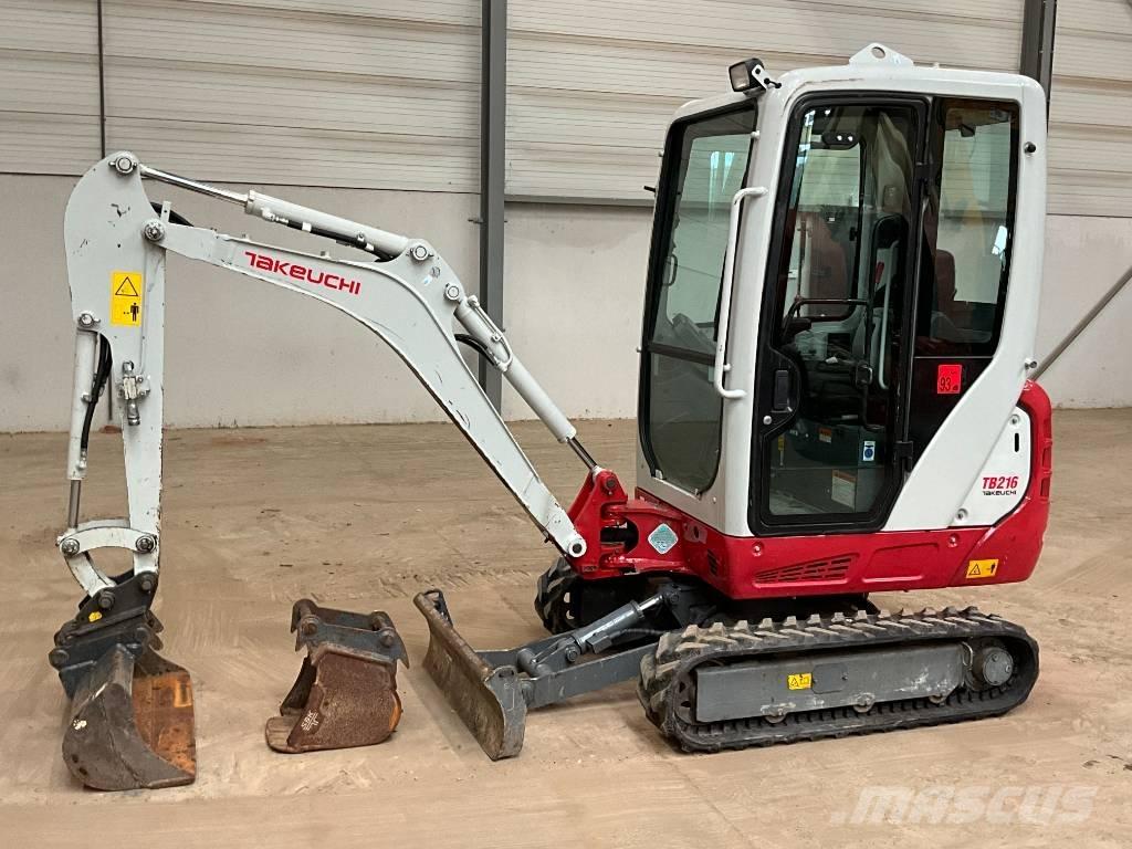 Takeuchi TB 216 Mini kotrók < 7t