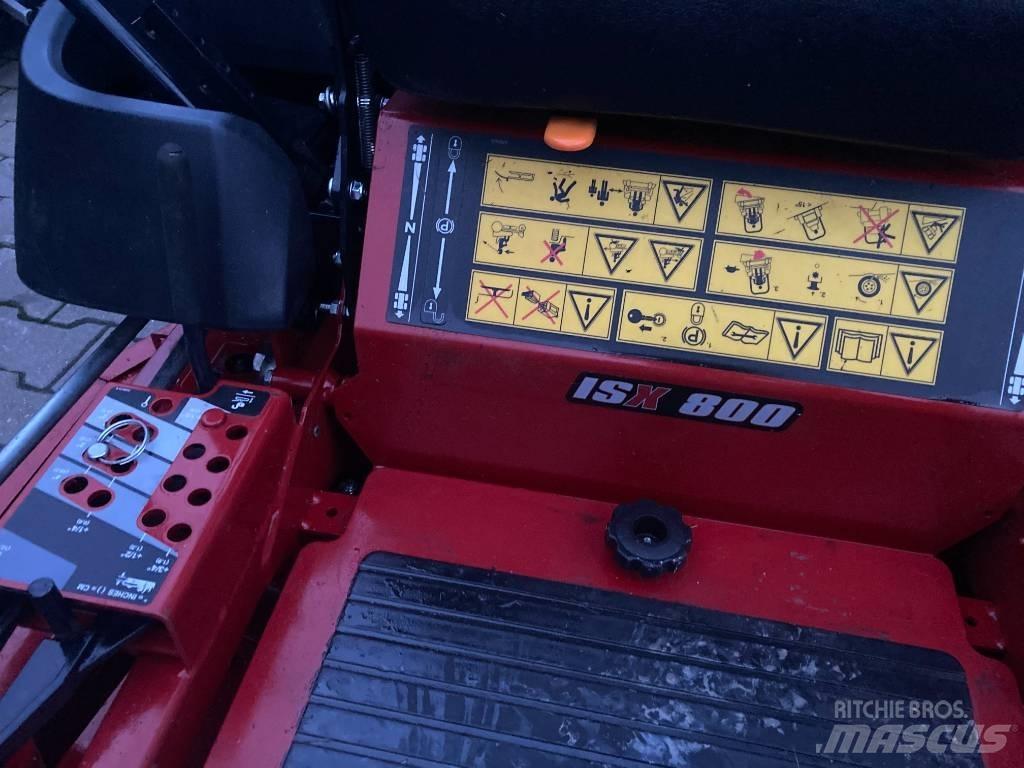 Ferris ISX 800 Nulla fordulósugarú fűnyírók