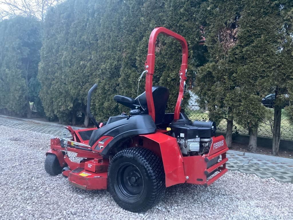 Ferris ISX 800 Nulla fordulósugarú fűnyírók