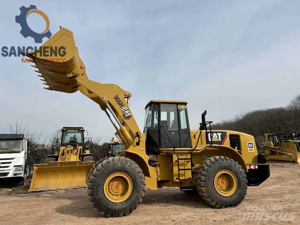 CAT 966 H Gumikerekes homlokrakodók