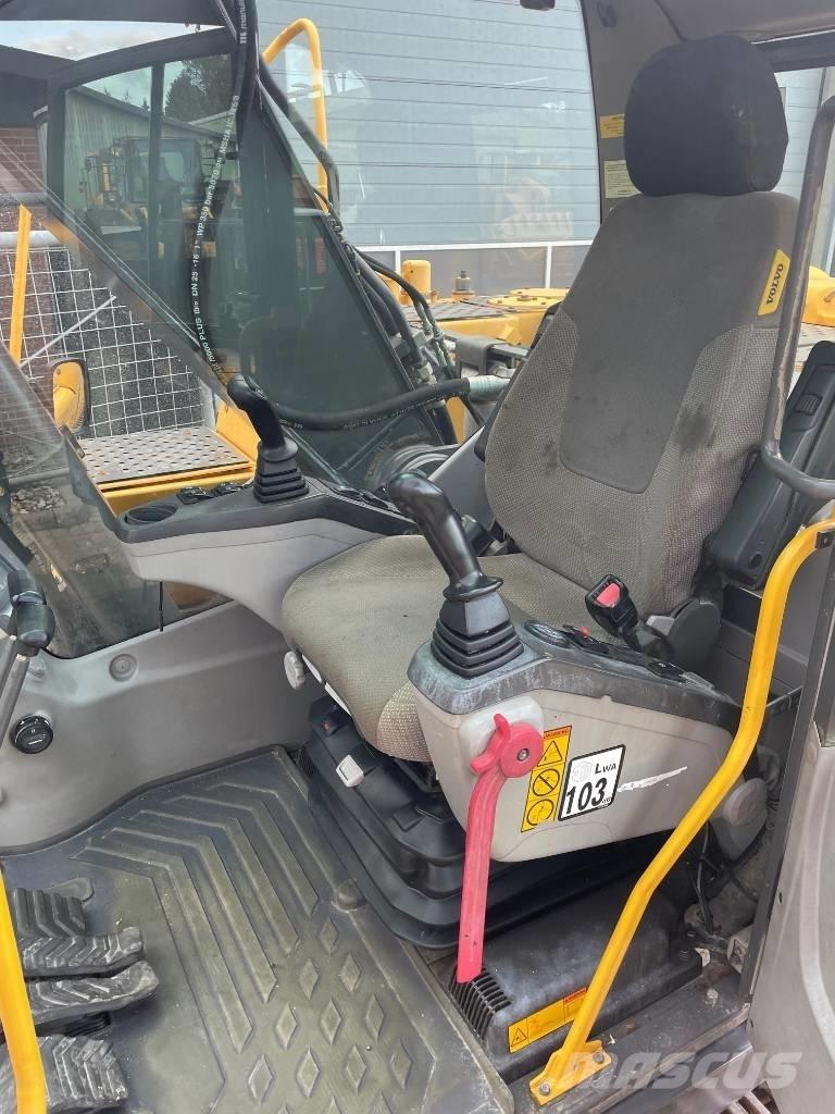 Volvo EC210CL Lánctalpas kotrók