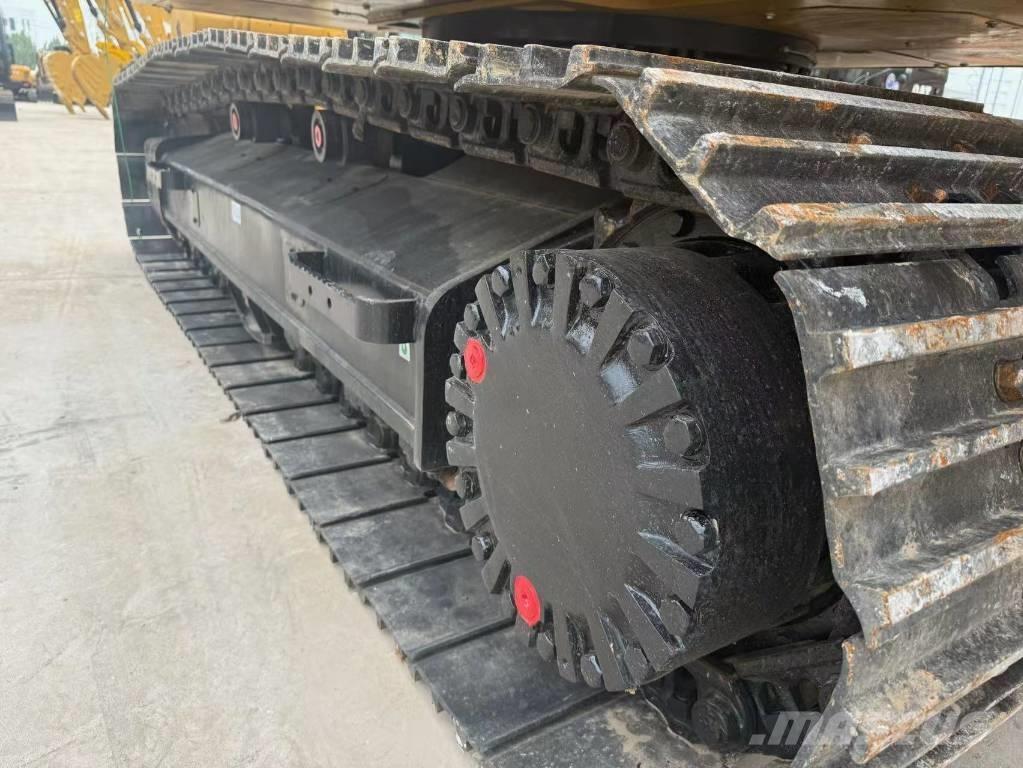 CAT 320 D Lánctalpas kotrók