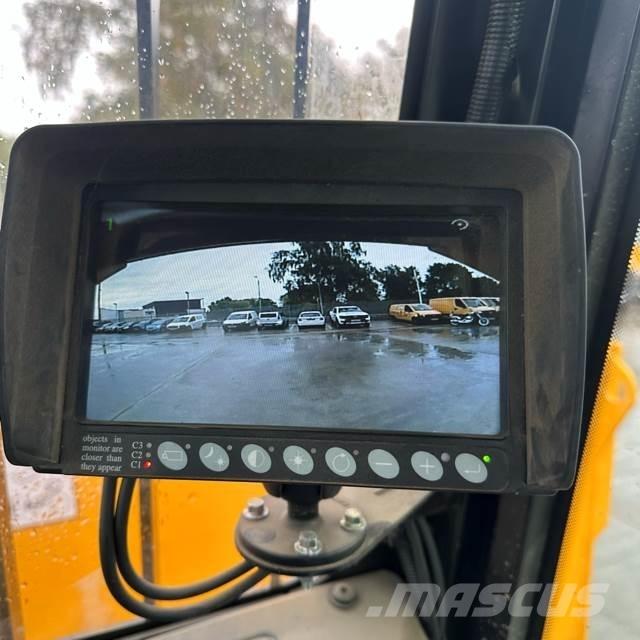 JCB 9T-2 Mezei dömperek
