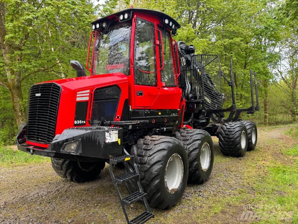 Komatsu 835 TX Kihordók