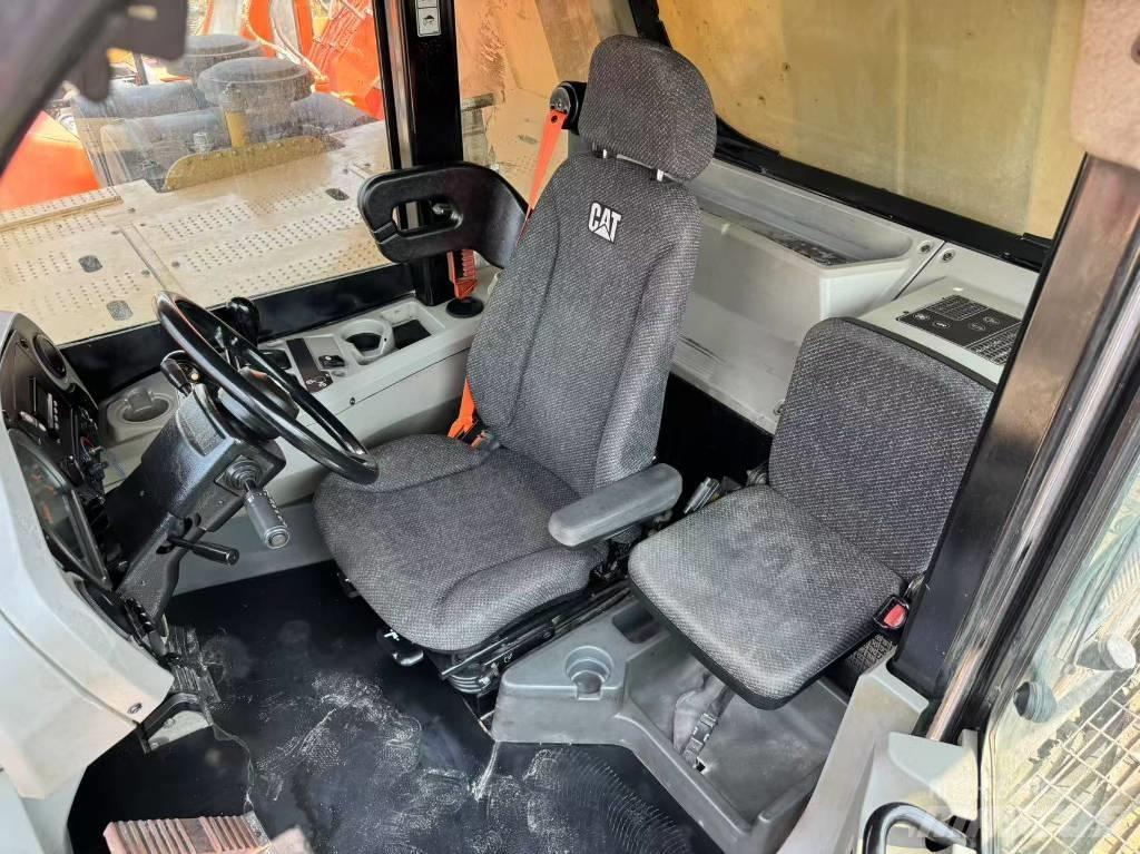 CAT 773 F Csuklósdömperek