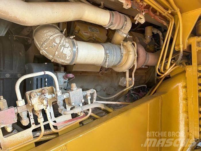CAT Rebuilt 775F - Mezei dömperek