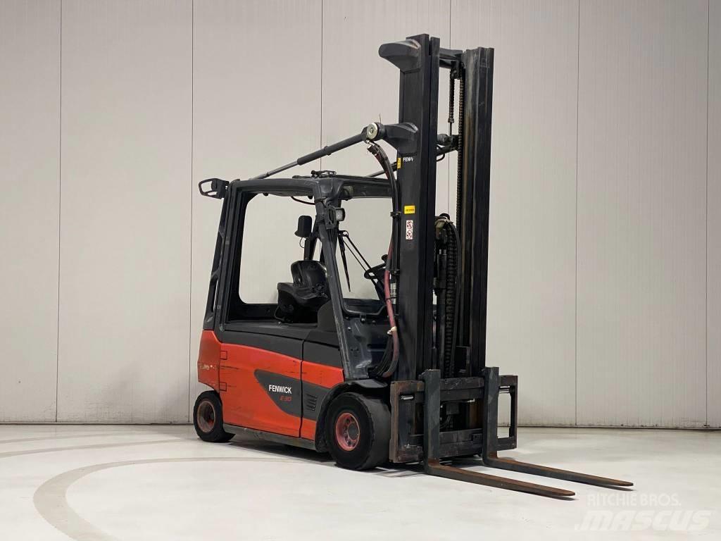 Linde E30L-01 Elektromos targoncák