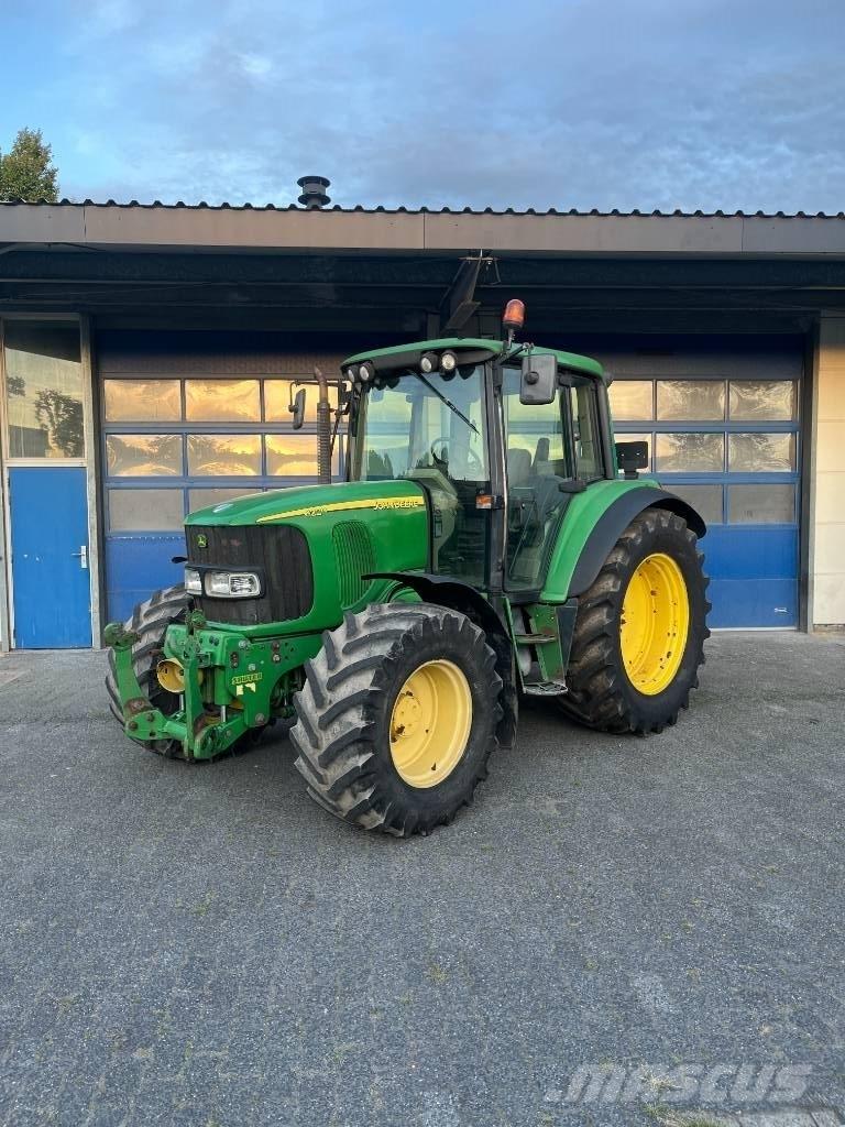 John Deere 6220 Traktorok